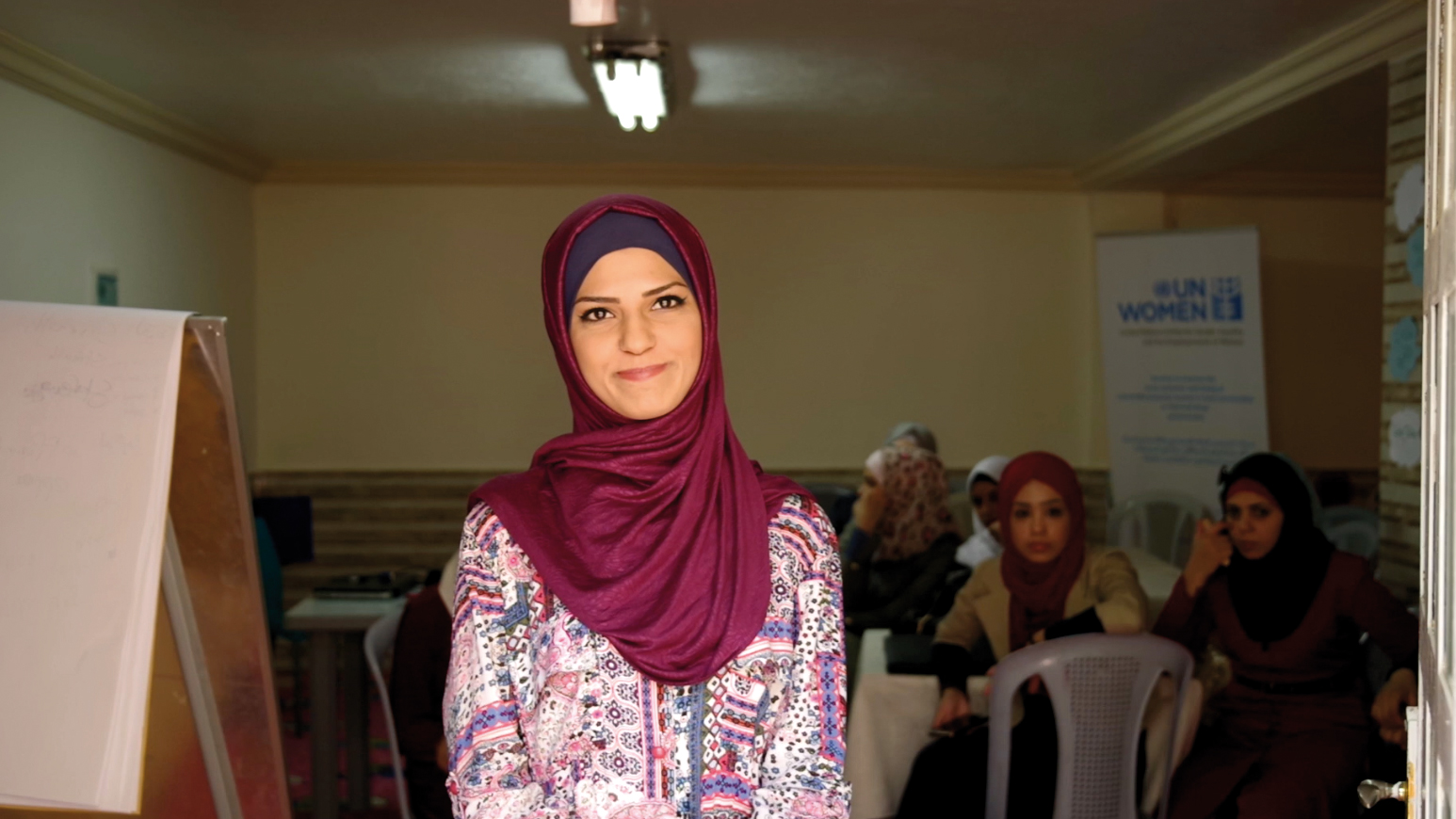 احدى الشابات المشاركات بالدورة التدريبية عن العمل في الأردن