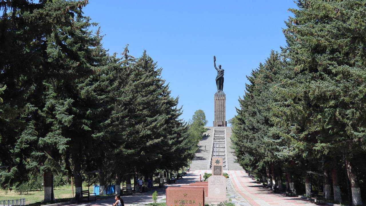 Sowjetisches Erbe in Armenien und Georgien