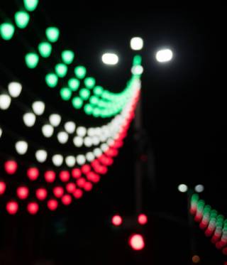 Lichterkette in der iranischen Stadt Esfahan