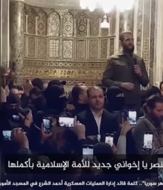 Dschoulani hält seine Rede in der Umayyaden-Moschee.