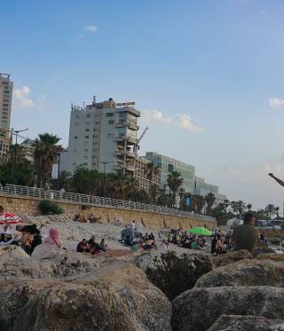 Strand und Infrastruktur im Libanon