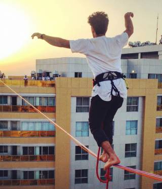 Walking the slackline in the city