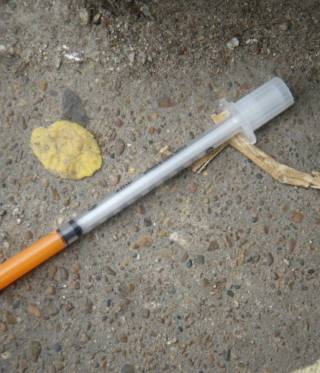 spritze.jpg spritze.jpg